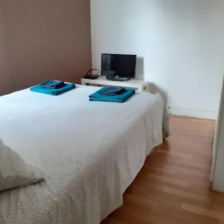 Appartement Cosy Entier 2 Pieces A Paris. Paris