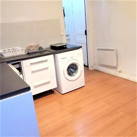 Appartement Cosy Entier 2 Pieces A Paris. Paris